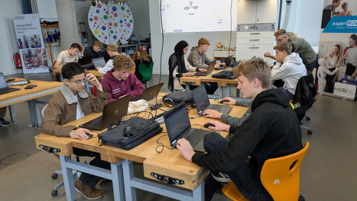 PXL_20251008_082119453.MP